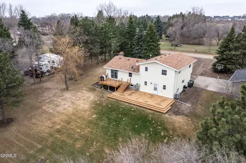 4904 Highland Rd NW, Mandan, ND 58554 photo 39