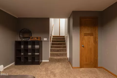 4904 Highland Rd NW, Mandan, ND 58554 photo 34
