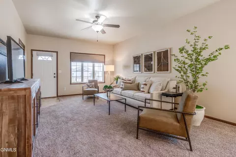 Living - 4106 Lorrain Pl, Bismarck, ND 58503 photo 2 of 3