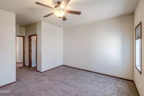 Bedroom - 4106 Lorrain Pl, Bismarck, ND 58503 photo 5 of 11