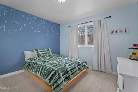 Bedroom - 300 Telstar Dr, Bismarck, ND 58503 photo 4 of 5