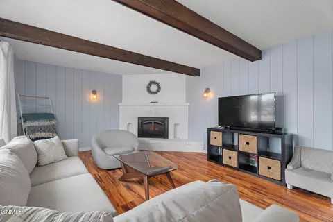 Living - 300 Telstar Dr, Bismarck, ND 58503 photo 1 of 2