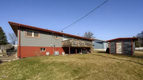 Exterior - 1929 Marian Dr, Bismarck, ND 58501 photo 5 of 7
