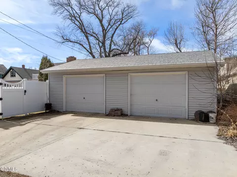 Exterior - 818 1st Ave W, Williston, ND 58801 photo 8 of 9