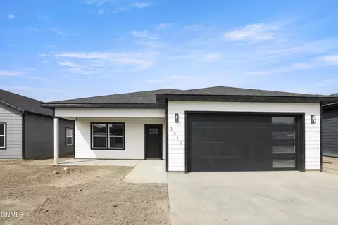 3410 34th St W, Williston, ND 58801