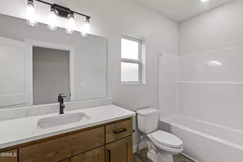 Bath - 3418 34th St W, Williston, ND 58801 photo 1 of 2