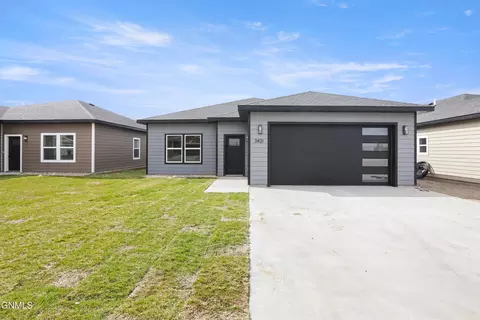 3421 35th St W, Williston, ND 58801