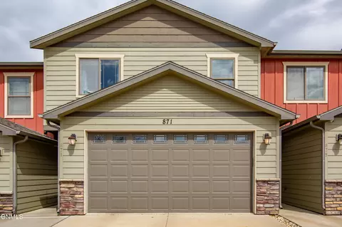 Exterior - 871 10th St, Dickinson, ND 58601 photo 6 of 6