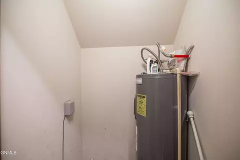 Other - 871 10th St, Dickinson, ND 58601 photo 12 of 15
