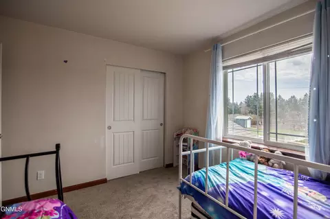 Bedroom - 871 10th St, Dickinson, ND 58601 photo 4 of 7