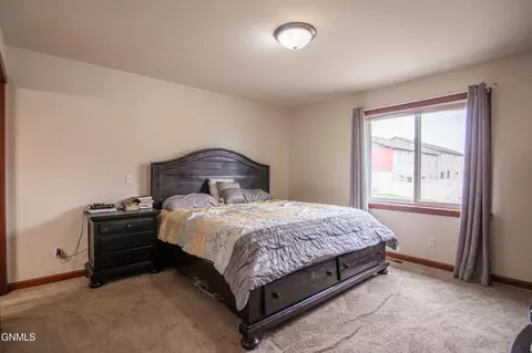 Bedroom - 871 10th St, Dickinson, ND 58601 photo 6 of 7