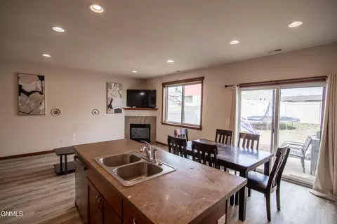 Other - 871 10th St, Dickinson, ND 58601 photo 5 of 15
