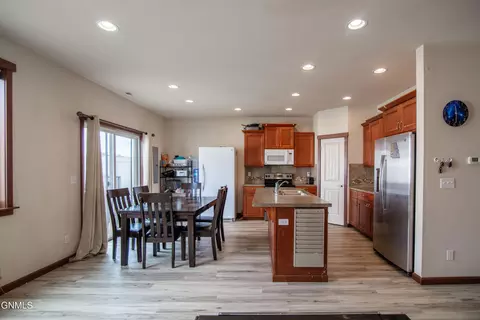 Other - 871 10th St, Dickinson, ND 58601 photo 1 of 15
