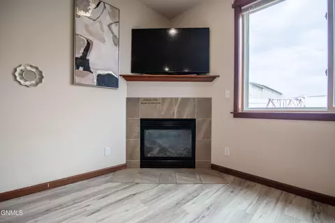 Other - 871 10th St, Dickinson, ND 58601 photo 2 of 15