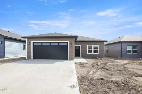3417 35th St W, Williston, ND 58801