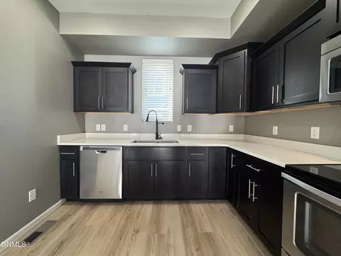 Kitchen - 4005 Calgary Ave, Bismarck, ND 58503 photo 2 of 4