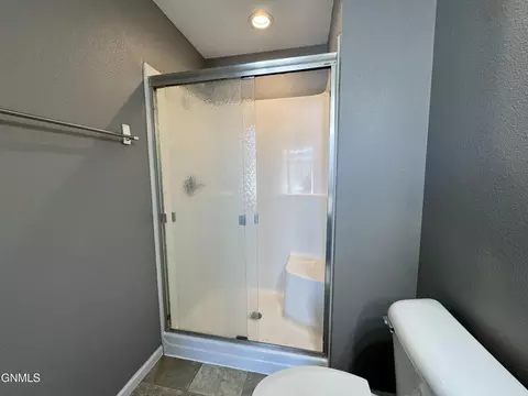 Bath - 4005 Calgary Ave, Bismarck, ND 58503 photo 4 of 8
