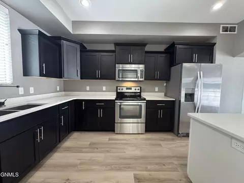 Kitchen - 4005 Calgary Ave, Bismarck, ND 58503 photo 1 of 4