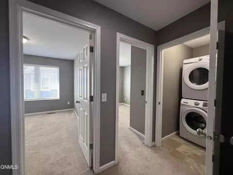 Entry Way - 4005 Calgary Ave, Bismarck, ND 58503 photo 8 of 9