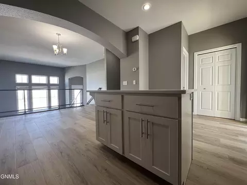 Entry Way - 4005 Calgary Ave, Bismarck, ND 58503 photo 3 of 9