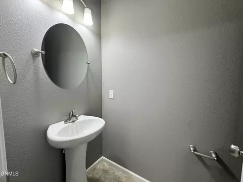 Bath - 4005 Calgary Ave, Bismarck, ND 58503 photo 7 of 8