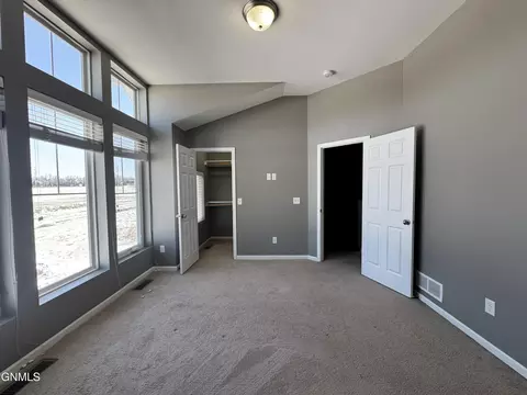 Bedroom - 4005 Calgary Ave, Bismarck, ND 58503 photo 2 of 9
