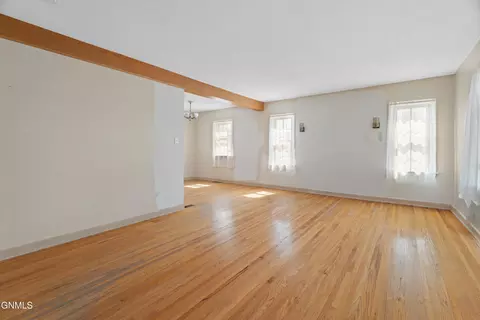 Living - 809 9th St, Bismarck, ND 58501 photo 1 of 3