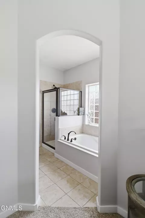 Bath - 2715 25th St W, Williston, ND 58801 photo 1 of 11