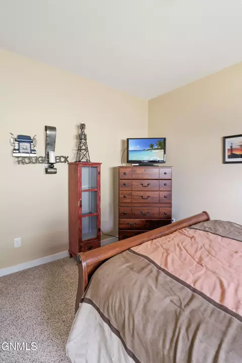 Bedroom - 2715 25th St W, Williston, ND 58801 photo 8 of 10