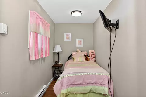 Bedroom - 202 3rd Ave SE, Barnesville, MN 56514 photo 12 of 16