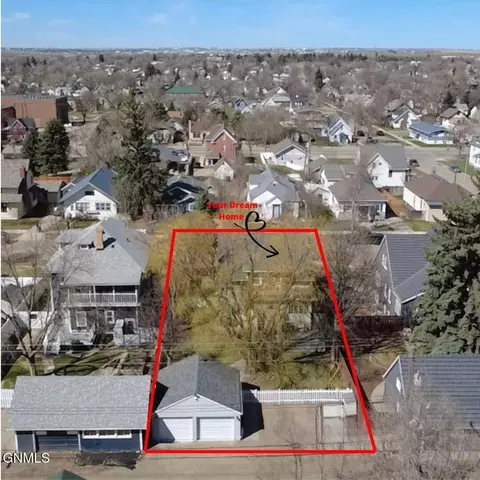 View/Area - 714 1st Ave E, Williston, ND 58801 photo 2 of 4