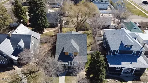 View/Area - 714 1st Ave E, Williston, ND 58801 photo 3 of 4