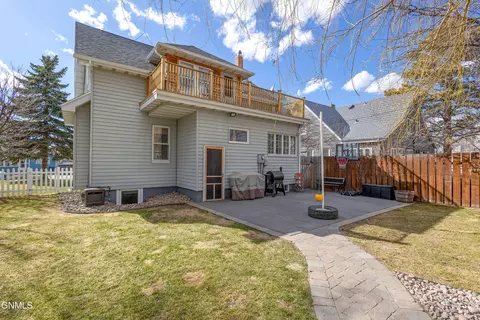 Exterior - 714 1st Ave E, Williston, ND 58801 photo 6 of 10