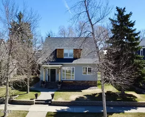 Exterior - 714 1st Ave E, Williston, ND 58801 photo 10 of 10