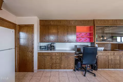Kitchen - 802 Custer Dr, Mandan, ND 58554 photo 9 of 9