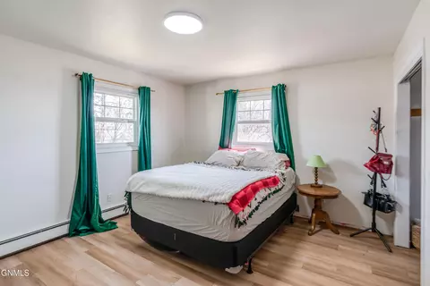 Bedroom - 802 Custer Dr, Mandan, ND 58554 photo 4 of 8