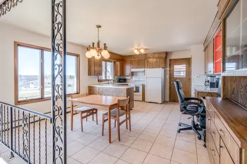 Kitchen - 802 Custer Dr, Mandan, ND 58554 photo 1 of 9