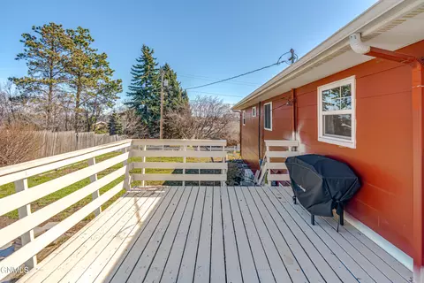 Exterior - 802 Custer Dr, Mandan, ND 58554 photo 8 of 12