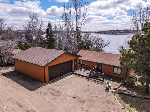 2151 117th Ave SE, Valley City, ND 58072