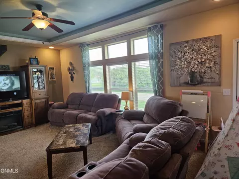 215 2nd W, Taylor, ND 58656 photo 26