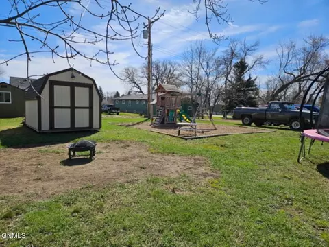215 2nd W, Taylor, ND 58656 photo 43