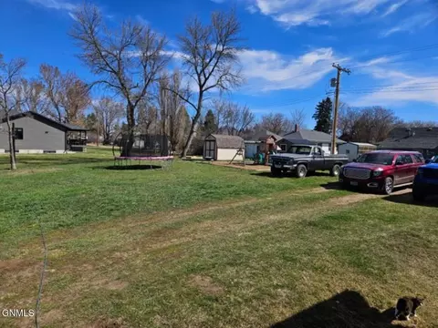 215 2nd W, Taylor, ND 58656 photo 37