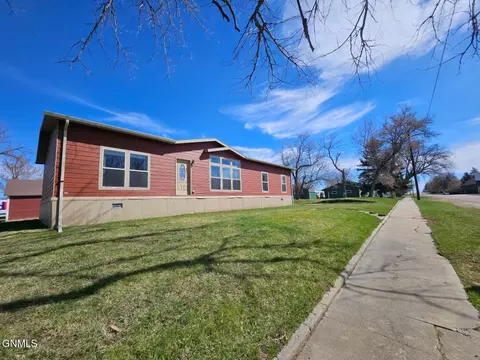 215 2nd W, Taylor, ND 58656