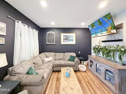 Living - 106 5th St W, Williston, ND 58801 photo 1 of 2