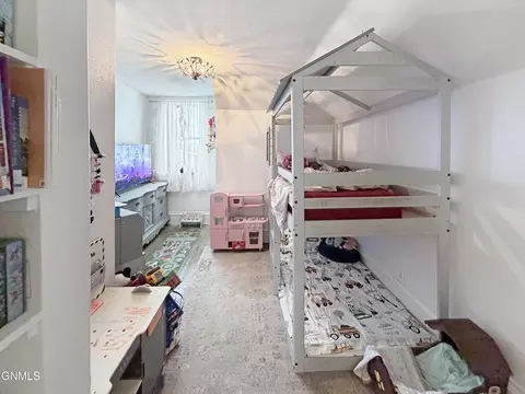 Bedroom - 106 5th St W, Williston, ND 58801 photo 2 of 4