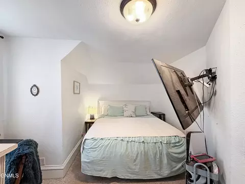 Bedroom - 106 5th St W, Williston, ND 58801 photo 1 of 4