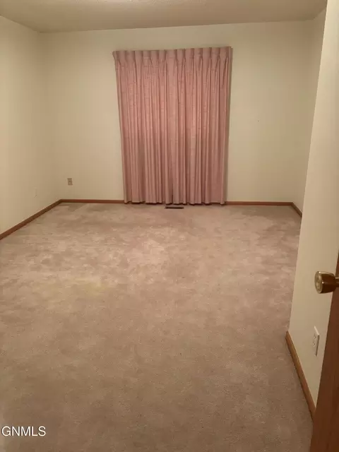 Bedroom - 1801 15th Ave W, Williston, ND 58801 photo 1 of 2