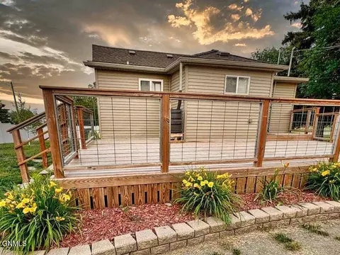 Exterior - 309 3rd Ave, Glenburn, ND 58740 photo 2 of 3