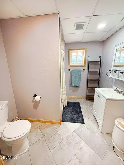Bath - 309 3rd Ave, Glenburn, ND 58740 photo 3 of 4