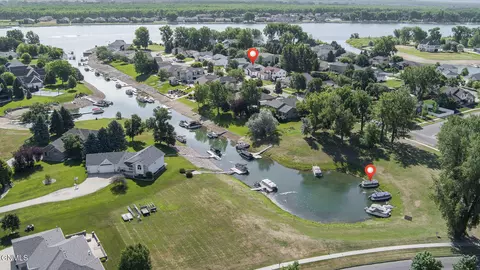 4809 Harbor Trl SE, Mandan, ND 58554